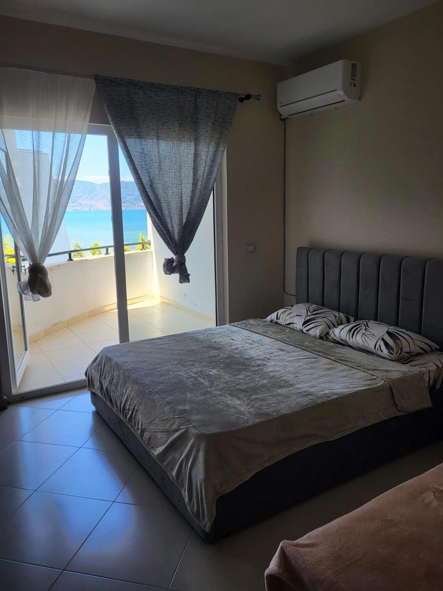 Apartment Aron *